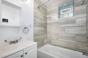 547 S Martin Luther King Jr Ave, Waukegan, IL 60085 - Photo 16