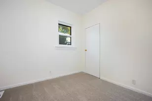 547 S Martin Luther King Jr Ave, Waukegan, IL 60085 - Photo 18