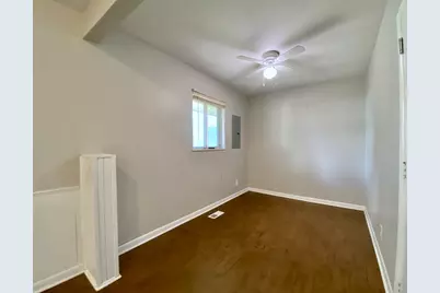 317 E Schaumburg Road, Streamwood, IL 60107 - Photo 8