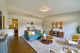 317 E Schaumburg Rd, Streamwood, IL 60107 - Photo 2