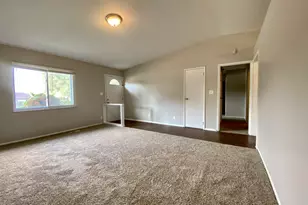 317 E Schaumburg Rd, Streamwood, IL 60107 - Photo 4