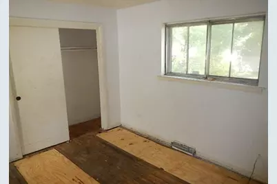 7737 S Champlain Avenue, Chicago, IL 60619 - Photo 12