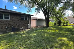 2724 Lake Park Dr, Lynwood, IL 60411 - Photo 20