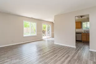 5S730 Malibu Ln, Naperville, IL 60540 - Photo 10