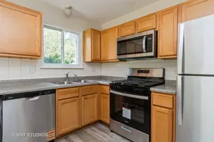 5S730 Malibu Ln, Naperville, IL 60540 - Photo 4