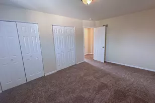 2316 E 207th St, Lynwood, IL 60411 - Photo 8