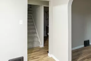 439 Morris Ave, Bellwood, IL 60104 - Photo 4