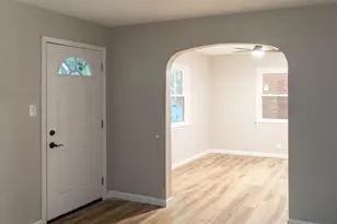 439 Morris Ave, Bellwood, IL 60104 - Photo 2