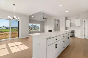 713 Wheatley Dr, Mahomet, IL 61853 - Photo 8