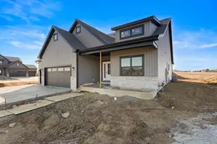 713 Wheatley Dr, Mahomet, IL 61853 - Photo 2