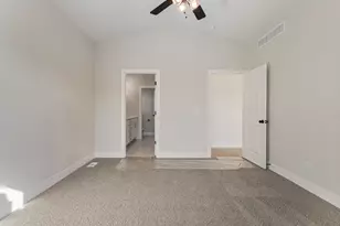 713 Wheatley Dr, Mahomet, IL 61853 - Photo 18