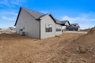 713 Wheatley Dr, Mahomet, IL 61853 - Photo 32