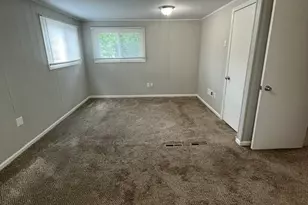 21142 Locust St, Matteson, IL 60443 - Photo 10