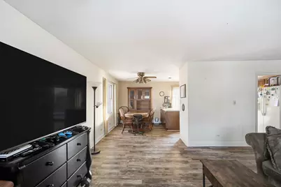 1365 Newcastle Lane, Hoffman Estates, IL 60169 - Photo 4