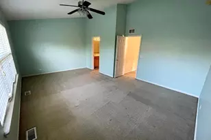 2326 Sunshine Ln, Aurora, IL 60503 - Photo 12