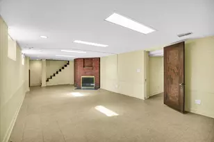 910 W Springfield Ave, Champaign, IL 61821 - Photo 34