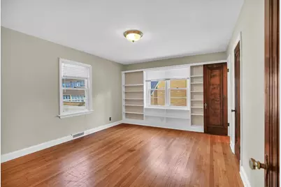 910 W Springfield Avenue, Champaign, IL 61821 - Photo 18