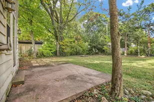 910 W Springfield Ave, Champaign, IL 61821 - Photo 40