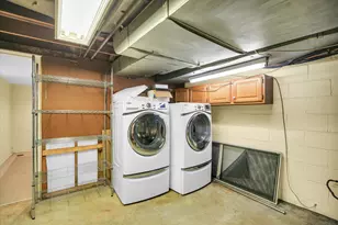 910 W Springfield Ave, Champaign, IL 61821 - Photo 38