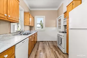 217 N Hugh St, Plano, IL 60545 - Photo 6