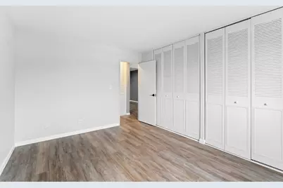 5306 N Cumberland Avenue #323, Chicago, IL 60656 - Photo 12