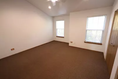 1840 Grove Avenue, Schaumburg, IL 60193 - Photo 18