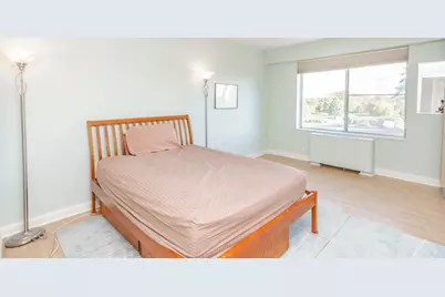 7033 N Kedzie Avenue #401, Chicago, IL 60645 - Photo 10