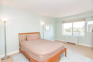 7033 N Kedzie Ave, Chicago, IL 60645 - Photo 10