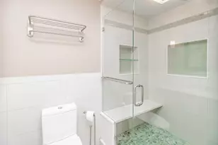 7033 N Kedzie Ave, Chicago, IL 60645 - Photo 18