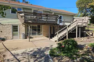 2131 Sunnybrook Dr W, Quincy, IL 62301 - Photo 4