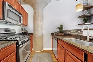 1111 W 15th St, Chicago, IL 60608 - Photo 8