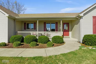 2427 N 42nd Road, Sheridan, IL 60551 - Photo 6