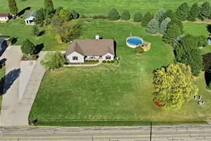 2427 N 42nd Rd, Sheridan, IL 60551 - Photo 44