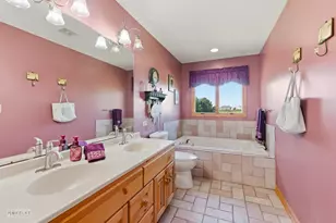 2427 N 42nd Rd, Sheridan, IL 60551 - Photo 26