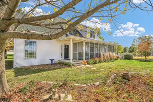 561 County Rd 700 N, Sadorus, IL 61872 - Photo 4