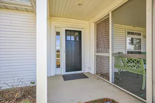 561 County Rd 700 N, Sadorus, IL 61872 - Photo 6