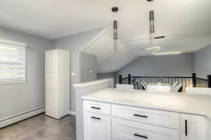 284 E Jefferson St, Bensenville, IL 60106 - Photo 12