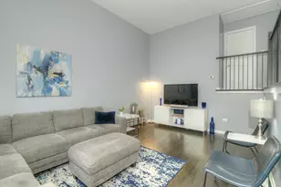 284 E Jefferson St, Bensenville, IL 60106 - Photo 6