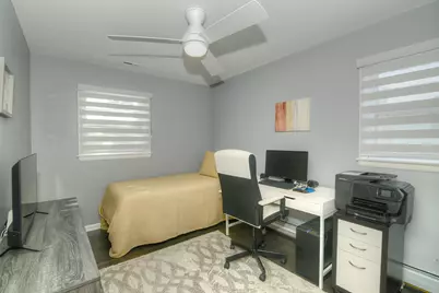 284 E Jefferson Street, Bensenville, IL 60106 - Photo 20