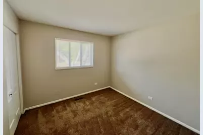 315 Illinois Street, Park Forest, IL 60466 - Photo 10