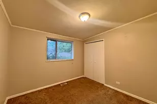 129 Warwick St, Park Forest, IL 60466 - Photo 14