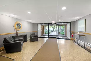 612 Mulford St, Evanston, IL 60202 - Photo 16