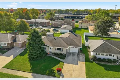 605 Gloria Street, Lockport, IL 60441 - Photo 2
