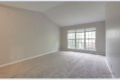 543 Grosse Pointe Circle, Vernon Hills, IL 60061 - Photo 14