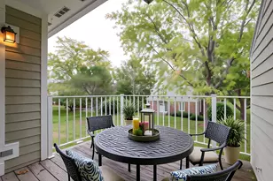 543 Grosse Pointe Cir, Vernon Hills, IL 60061 - Photo 22