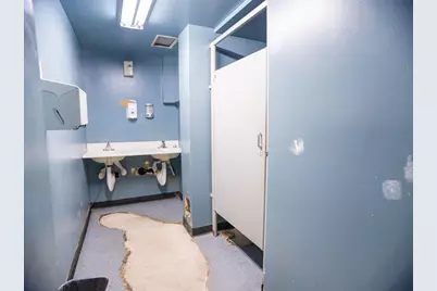 5710 N Broadway Street, Chicago, IL 60660 - Photo 10