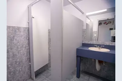 5710 N Broadway Street, Chicago, IL 60660 - Photo 24