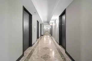 111 W Maple St, Chicago, IL 60610 - Photo 6