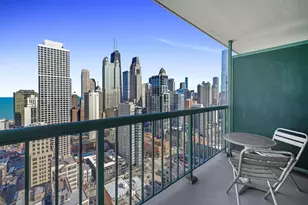 111 W Maple St, Chicago, IL 60610 - Photo 38