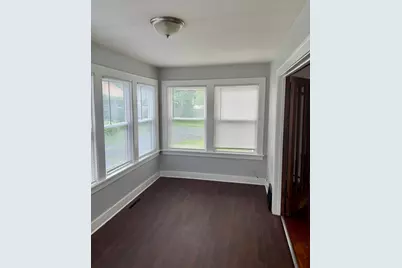 118 Wilcox Avenue, Elgin, IL 60123 - Photo 2